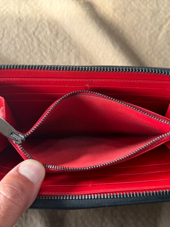 Christian Louboutin Black leather Panettone studded wallett - Picture 4 of 8